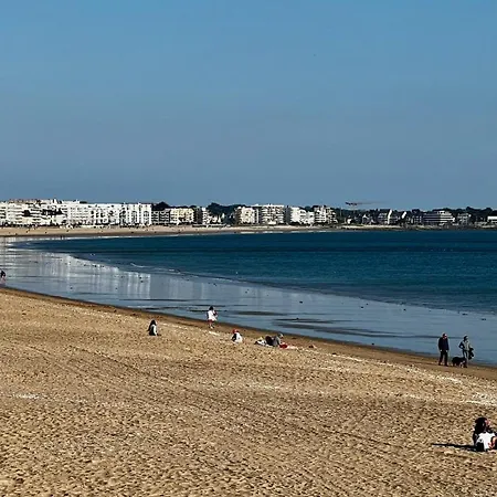 Maison De Famille Les Pins Feriehus *