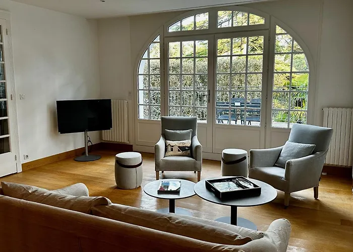 Holiday home Maison De Famille Les Pins